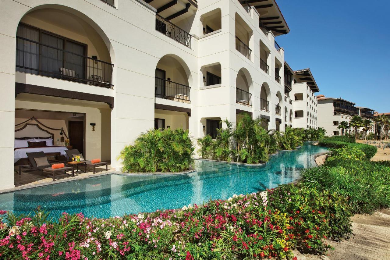 Suite Junior Club Preferred en la orilla - 2 camas dobles - Junto al mar